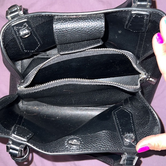 Michael Kors purse - Picture 4 of 5